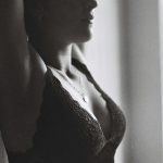 woman in black lace brassiere